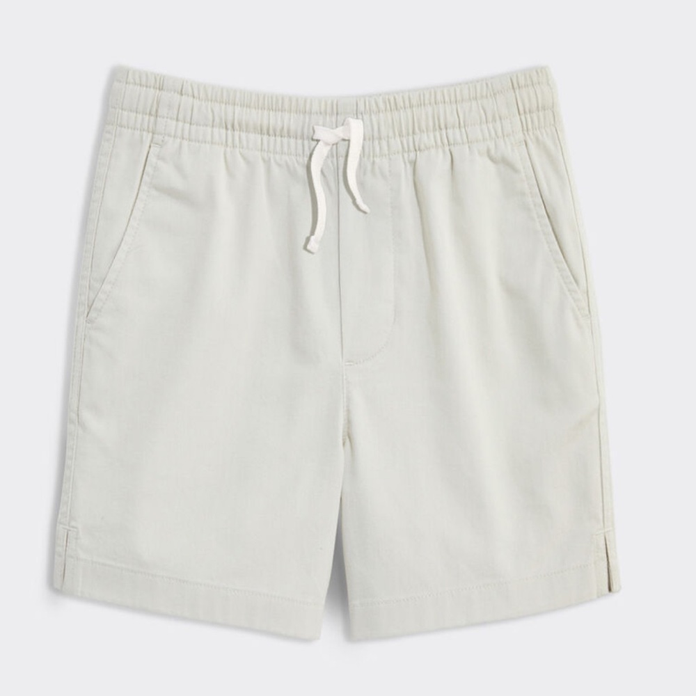 Vineyard Vines boys pull on khaki shorts